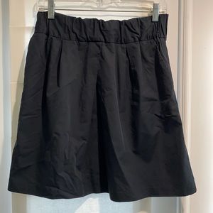 Banana republic black skirt with wide elastic band